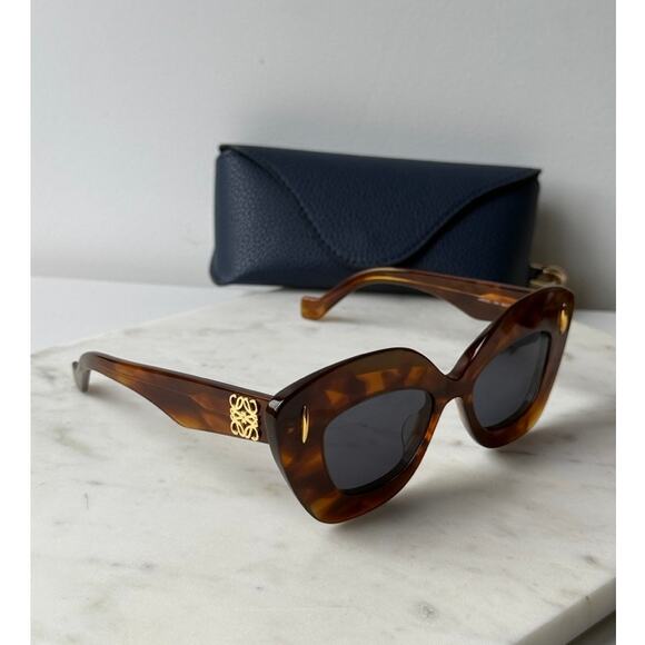 NEW Loewe LW40127I Anagram Thick Sunglasses in Brown - Picture 1 of 7